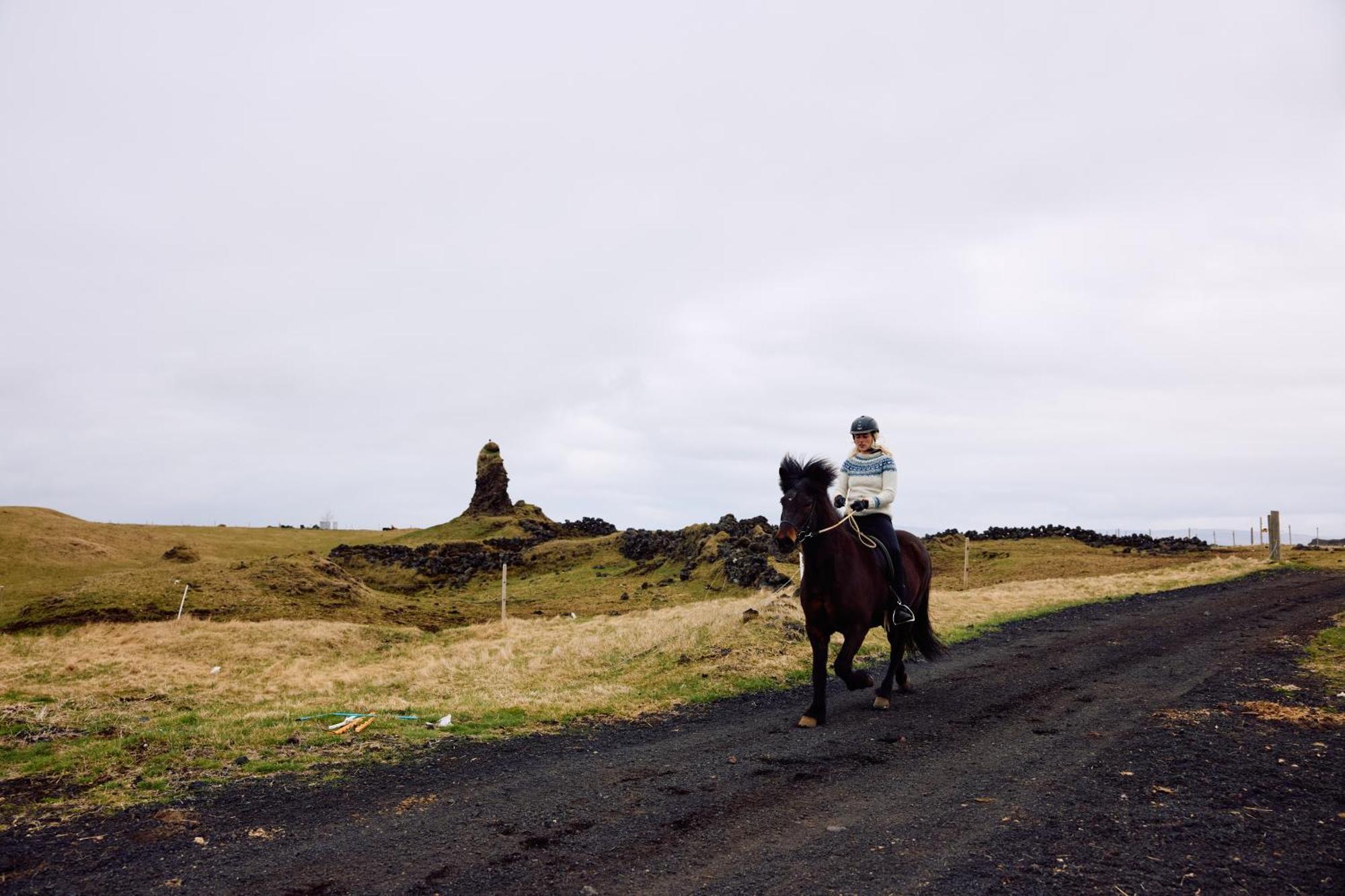 ホテル クロイストゥル Kirkjubæjarklaustur エクステリア 写真